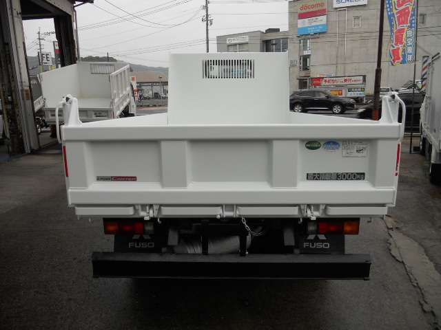 Mitsubishi Fuso Canter 7