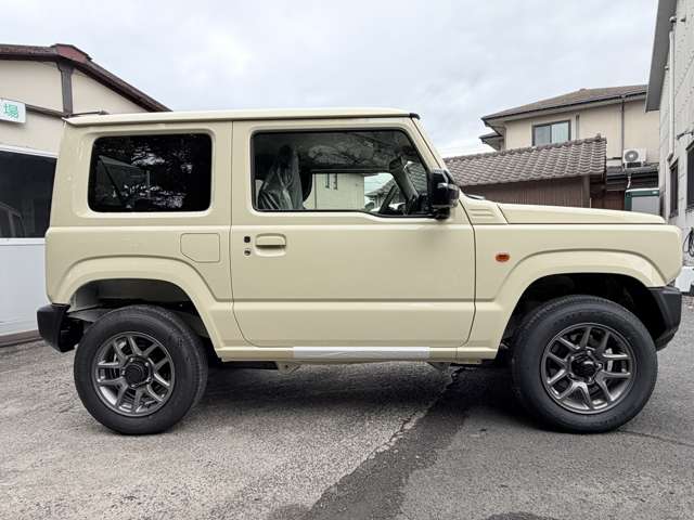 Suzuki Jimny 5