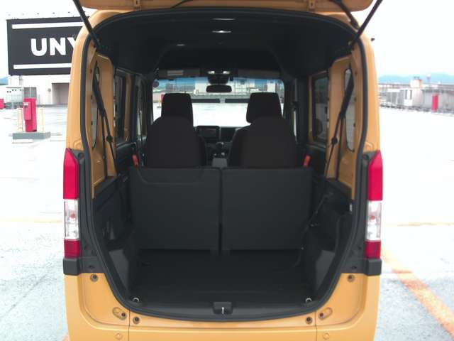 Honda N-VAN 9
