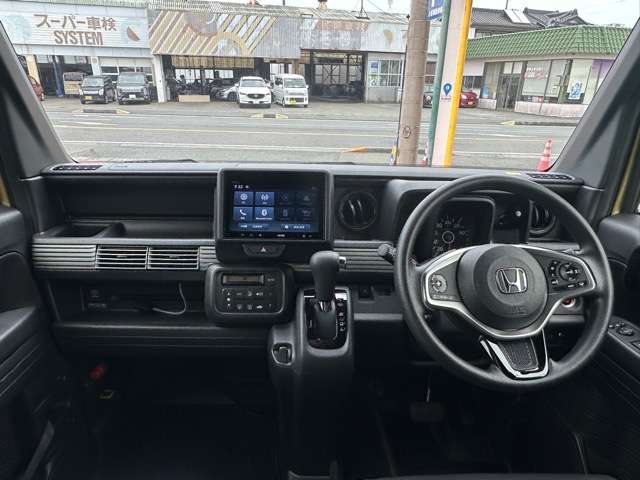 Honda N-VAN 8