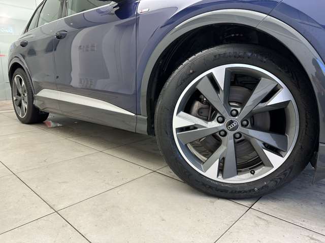 Audi Q4 e-tron 10