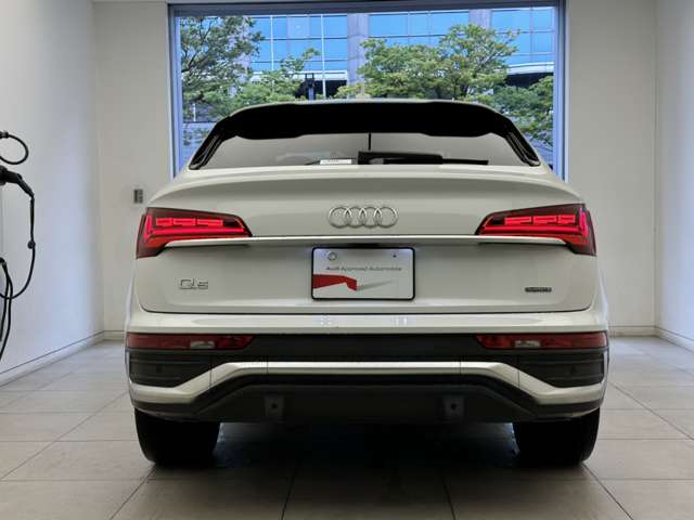 Audi Q5 Sportback 8