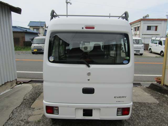 Suzuki Every 12