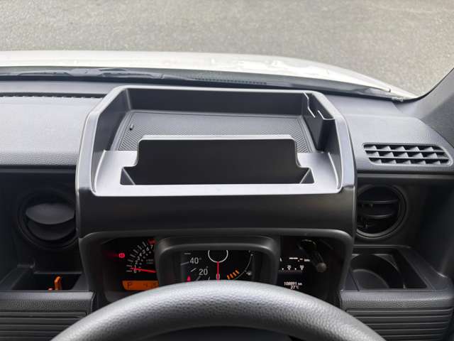 Honda N-VAN 12