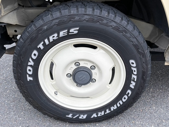 Suzuki Jimny 12