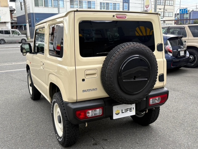 Suzuki Jimny 9