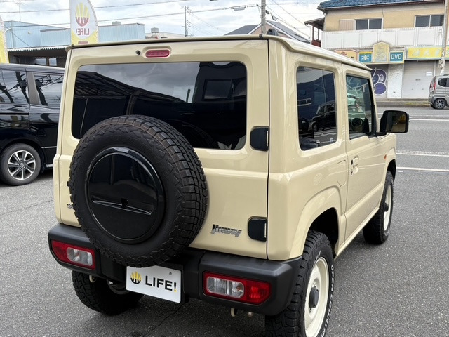 Suzuki Jimny 10