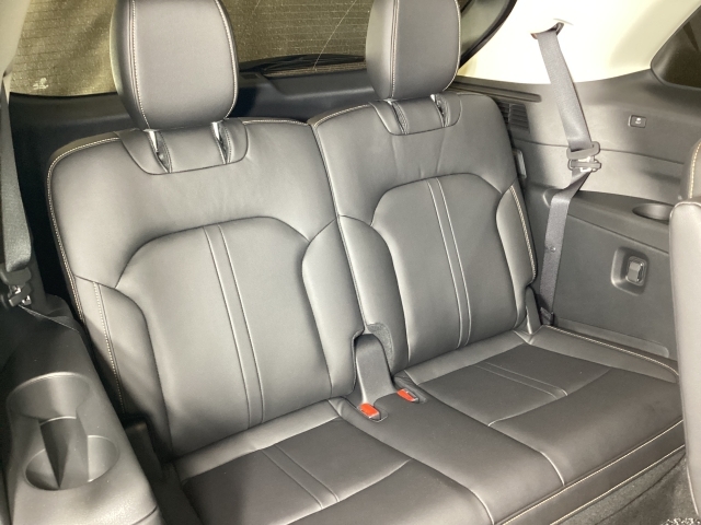 Mazda CX-80 11