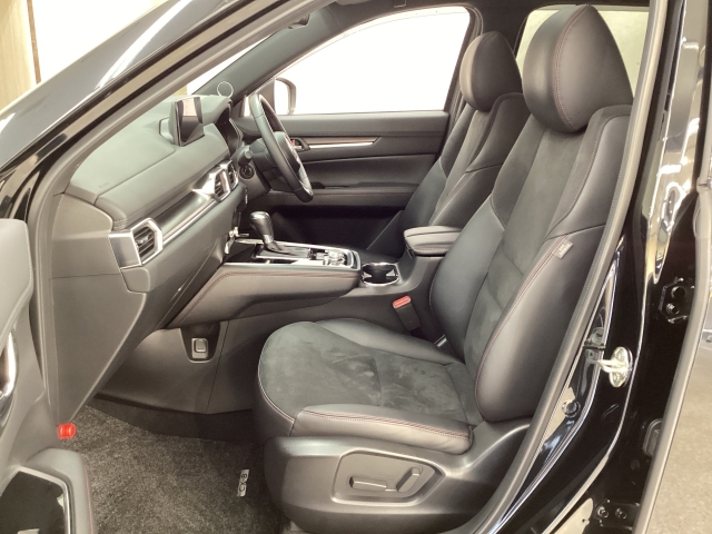Mazda CX-8 10