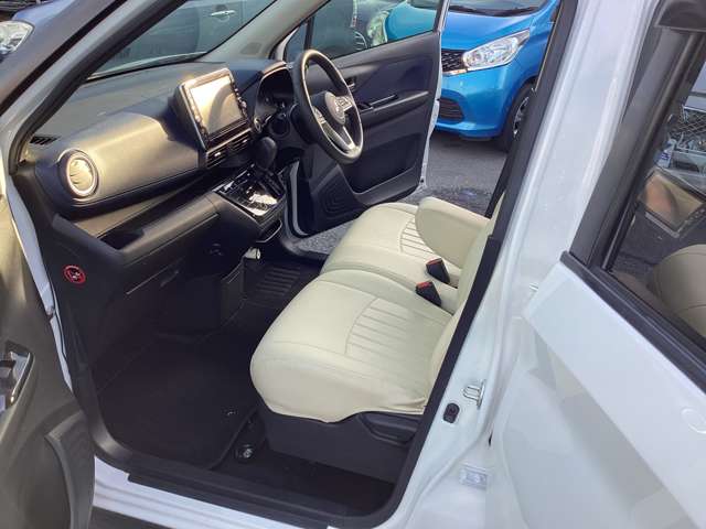 Mitsubishi eK X 12