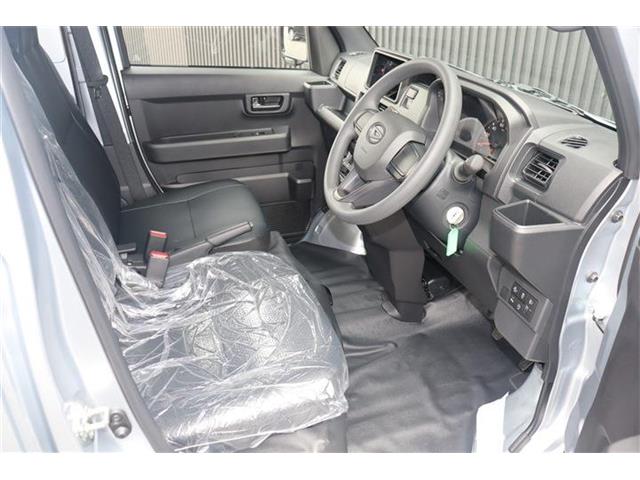 Daihatsu Hijet Cargo 11
