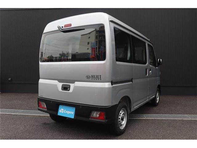 Daihatsu Hijet Cargo 8