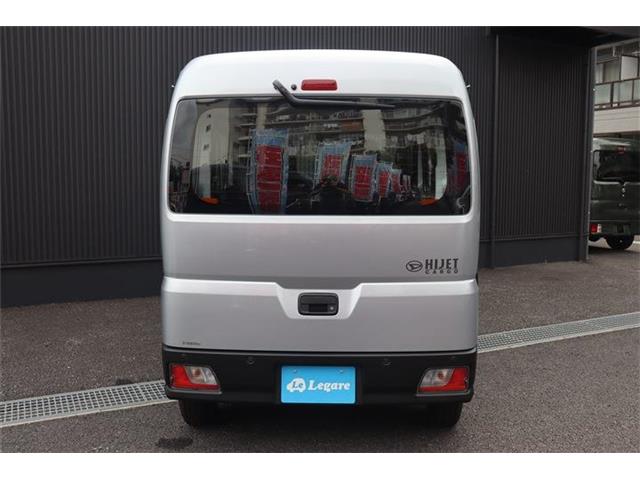 Daihatsu Hijet Cargo 9