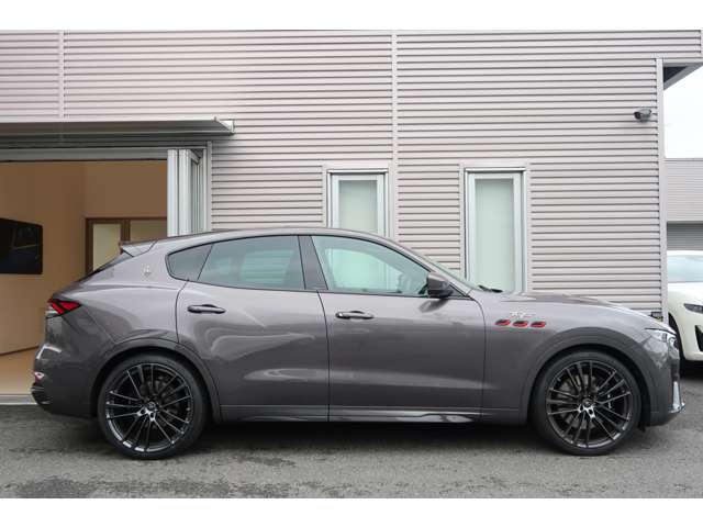 Maserati Levante 11