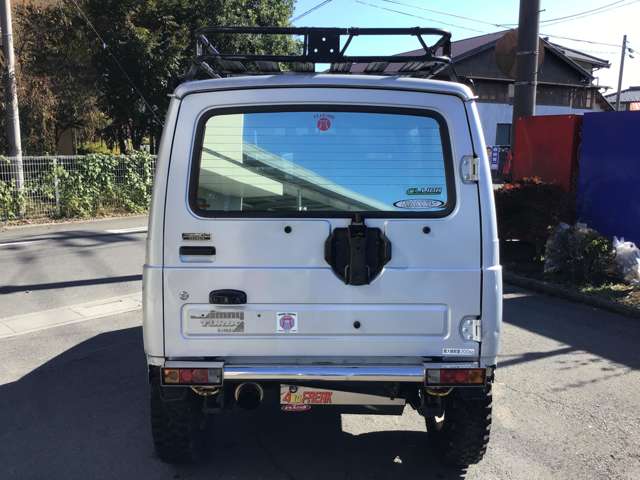 Suzuki Jimny 4