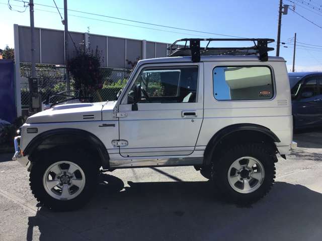 Suzuki Jimny 10
