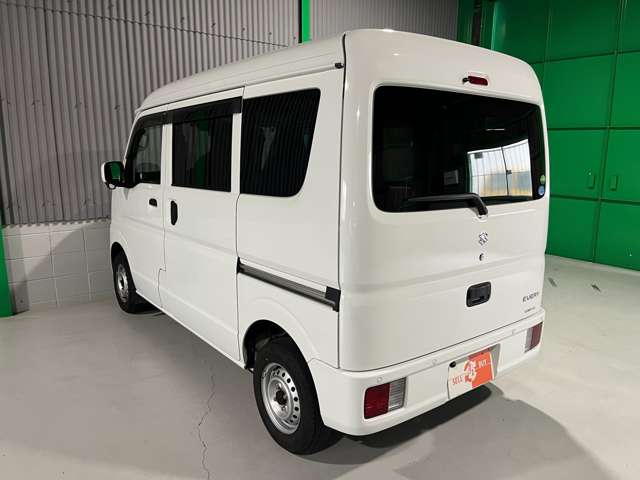 Suzuki Every 12