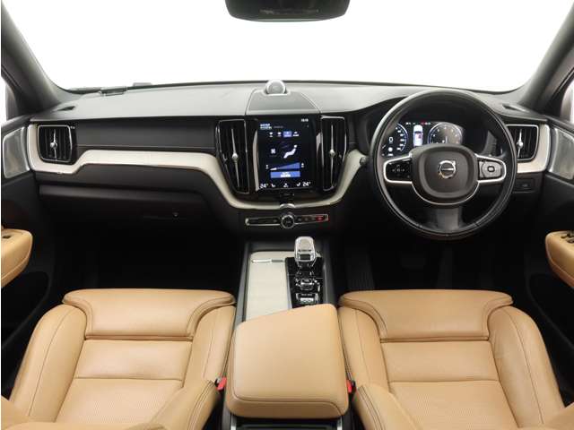 Volvo XC60 4