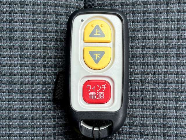Toyota Noah 4