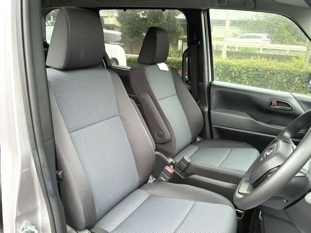 Toyota Noah 9