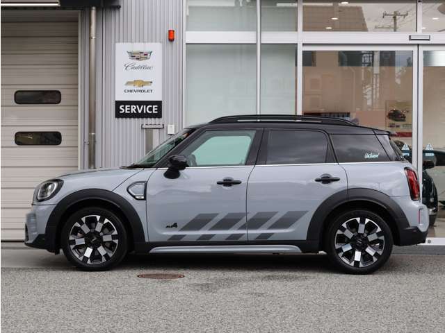 MINI Crossover 8