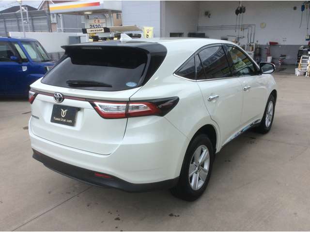 Toyota Harrier 9