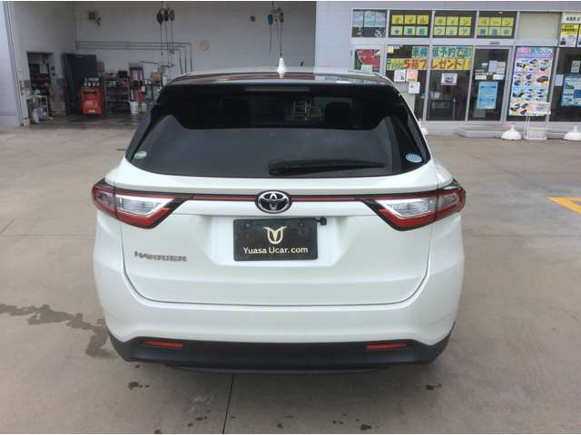 Toyota Harrier 10