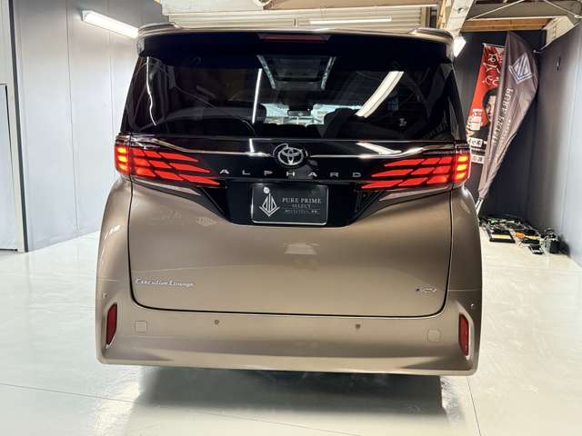 Toyota Alphard 7
