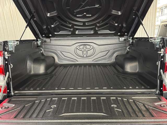 Toyota Hilux 7