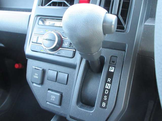 Daihatsu Taft 11
