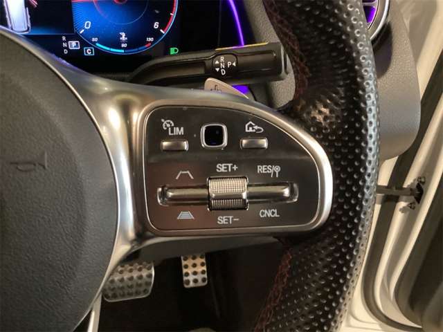 Mercedes-Benz GLB 6