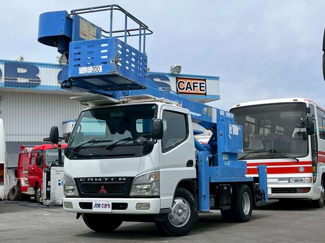 Mitsubishi Fuso Canter 2