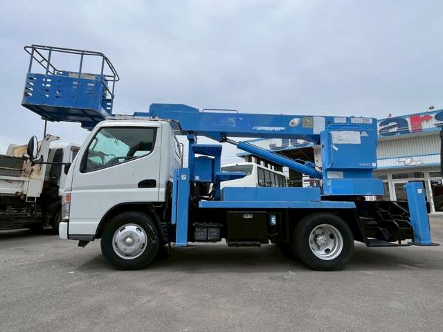 Mitsubishi Fuso Canter 4