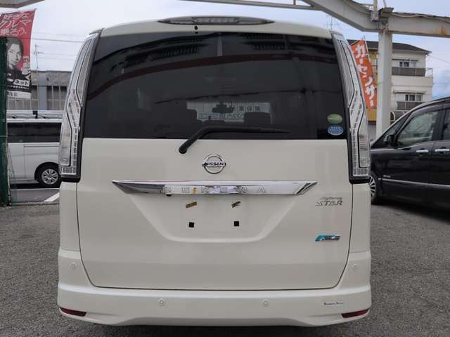 Nissan Serena 6