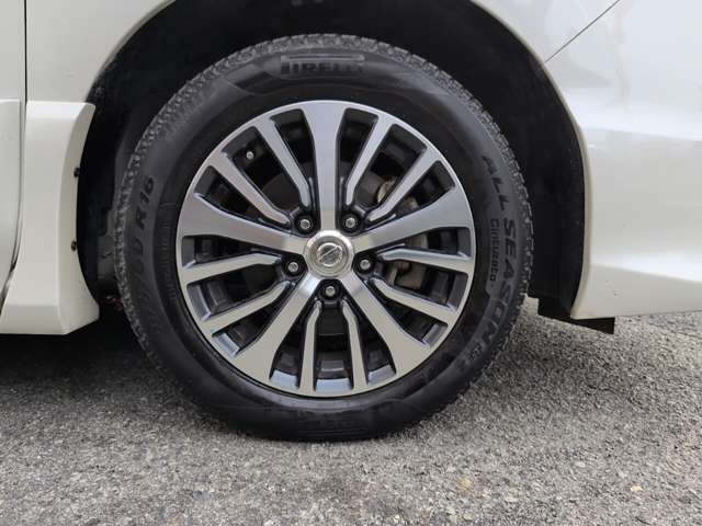 Nissan Serena 10