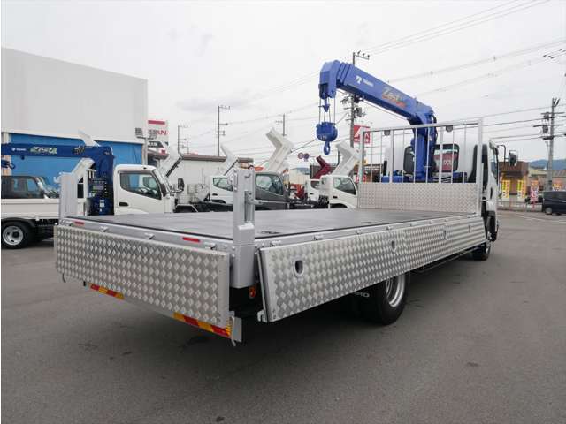 Isuzu Forward 11