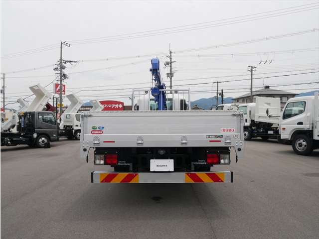 Isuzu Forward 9