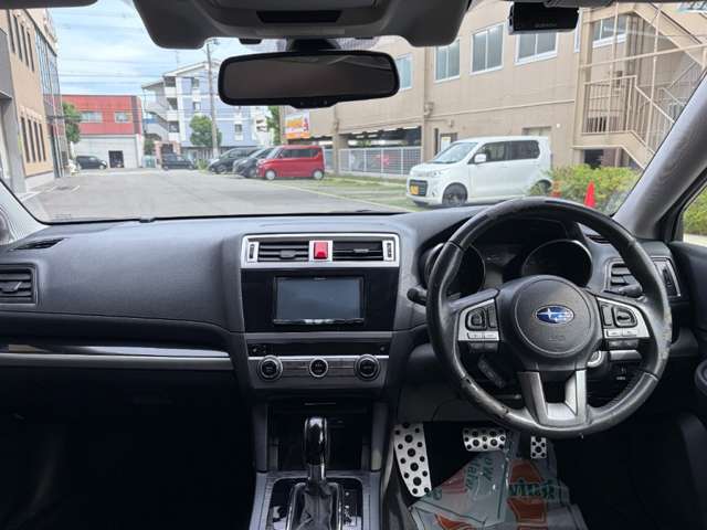 Subaru Legacy Outback 6