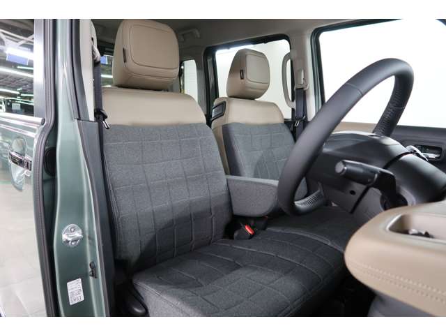 Mitsubishi Delica Mini 8