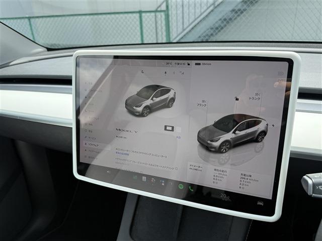 Tesla Model Y 6