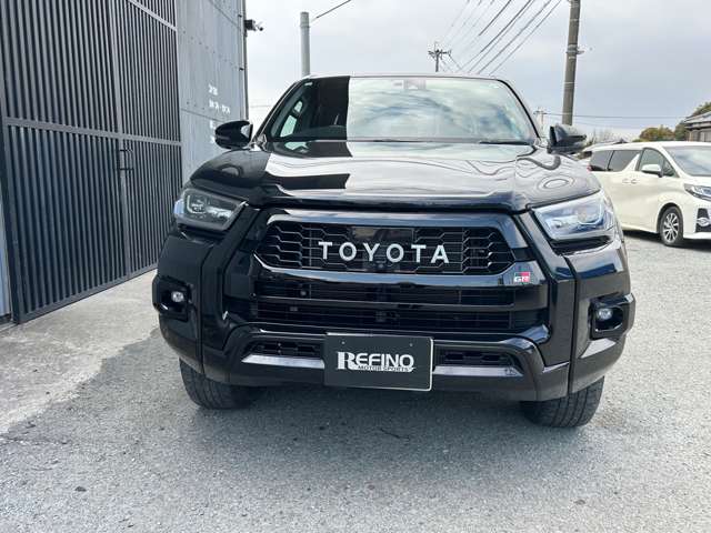 Toyota Hilux 2