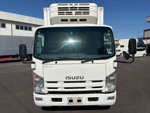 Isuzu Elf 3