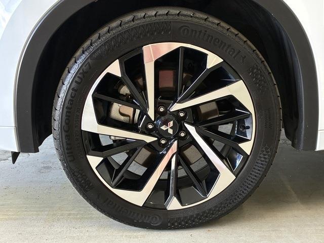Mitsubishi Outlander 11