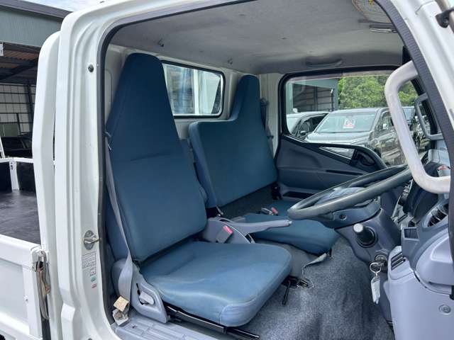 Mitsubishi Fuso Canter 11