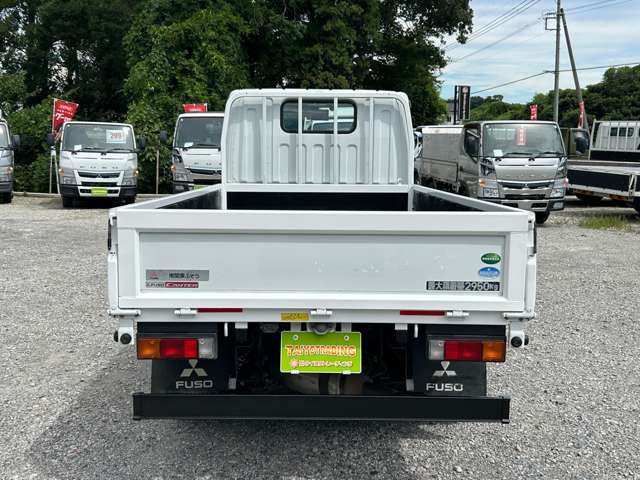 Mitsubishi Fuso Canter 6