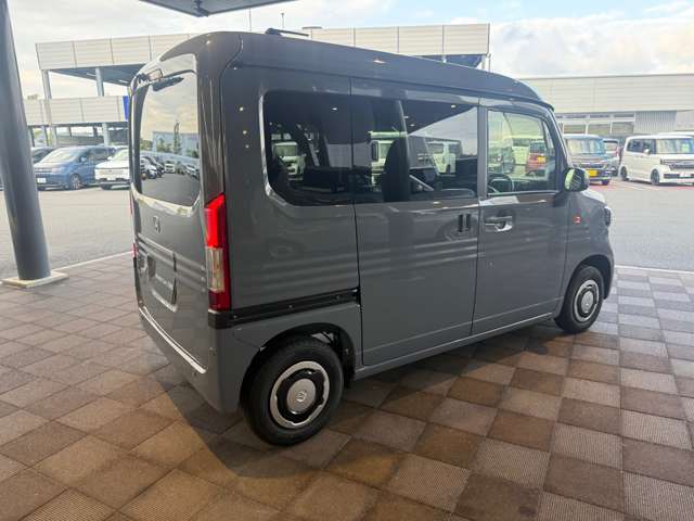 Honda N-VAN 9