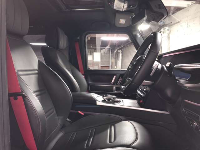 Mercedes-Benz G-Class 9