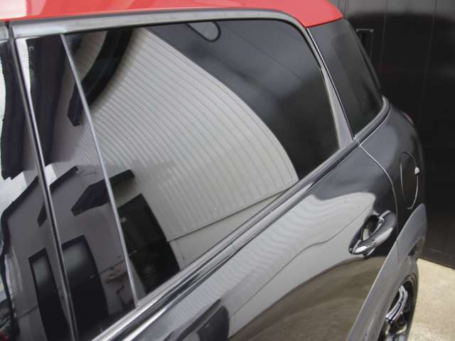 MINI Crossover 11