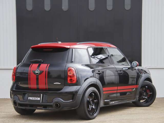 MINI Crossover 5