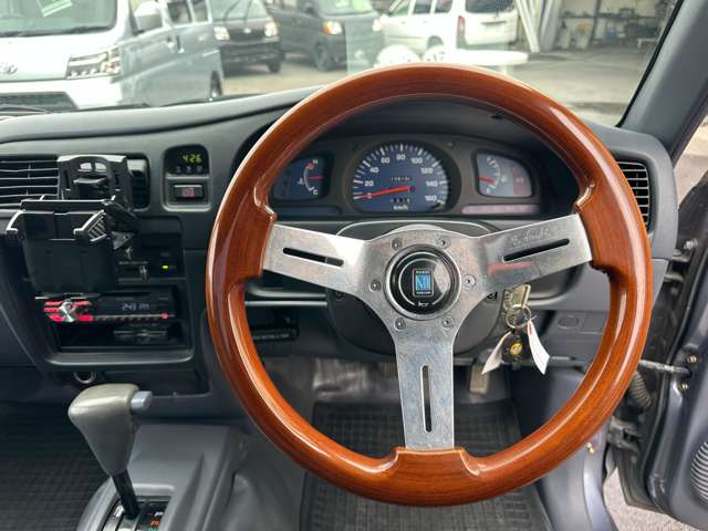 Toyota Hilux 12